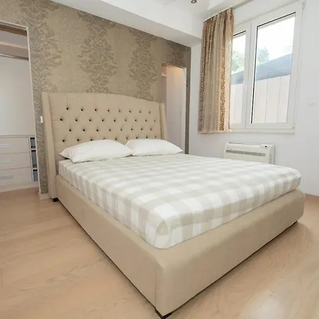 Luxury Sea View Split